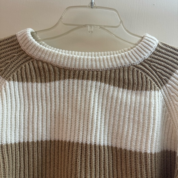 Forever 21 White Tan striped knit cropped sweater Crewneck pullover size Small - Picture 4 of 8